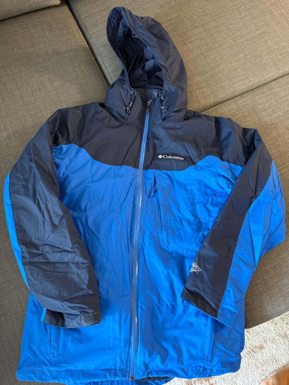Columbia Men's Blue and Navy Hooded Rain Jacket